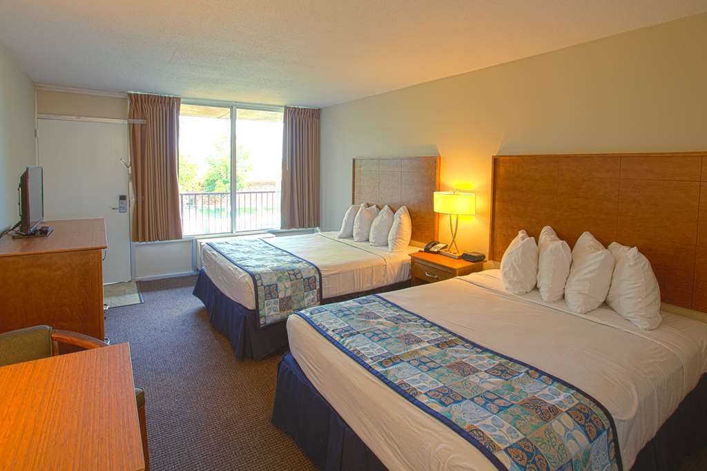 Red Lion Inn & Suites Branson Room photo